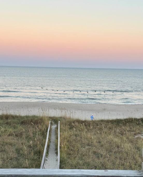 Living The Dream On The Beach! Carolina Beach Exterior photo